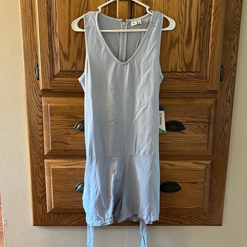 NWT large Tentree romper